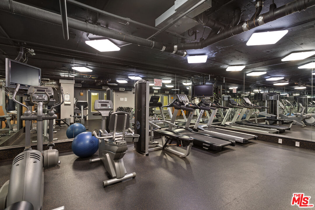 141 S Clark Dr Unit: 226