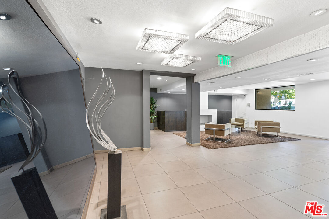 141 S Clark Dr Unit: 226