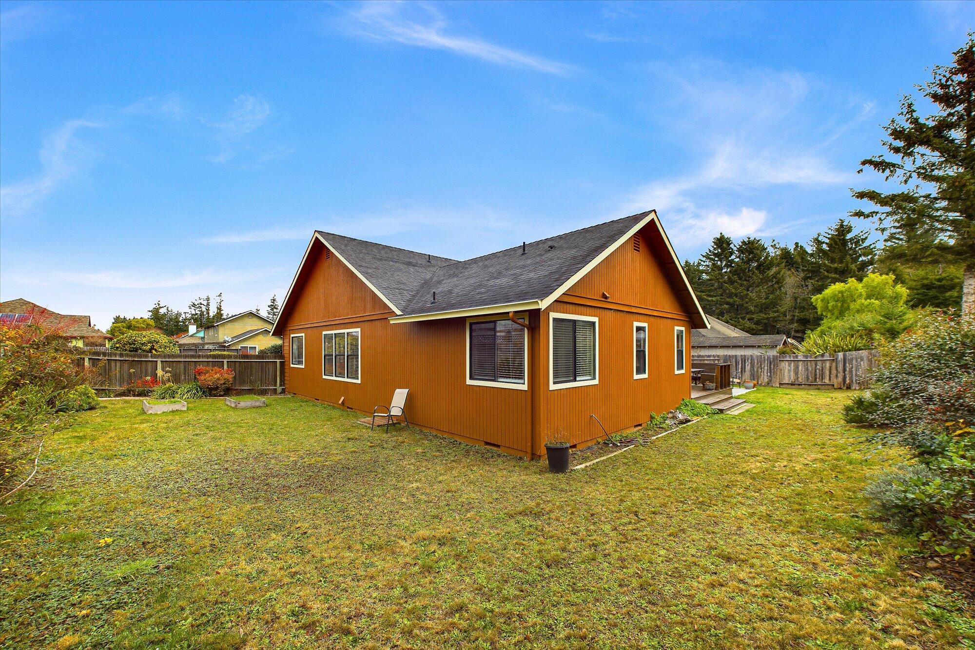 2010 Gwin Road, McKinleyville