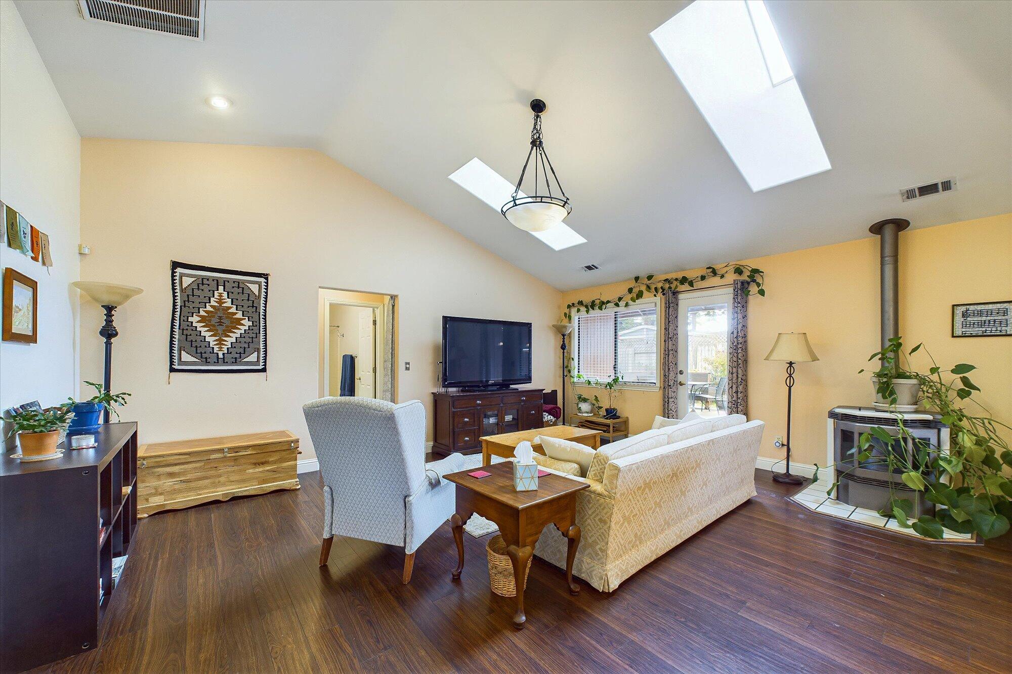 2010 Gwin Road, McKinleyville