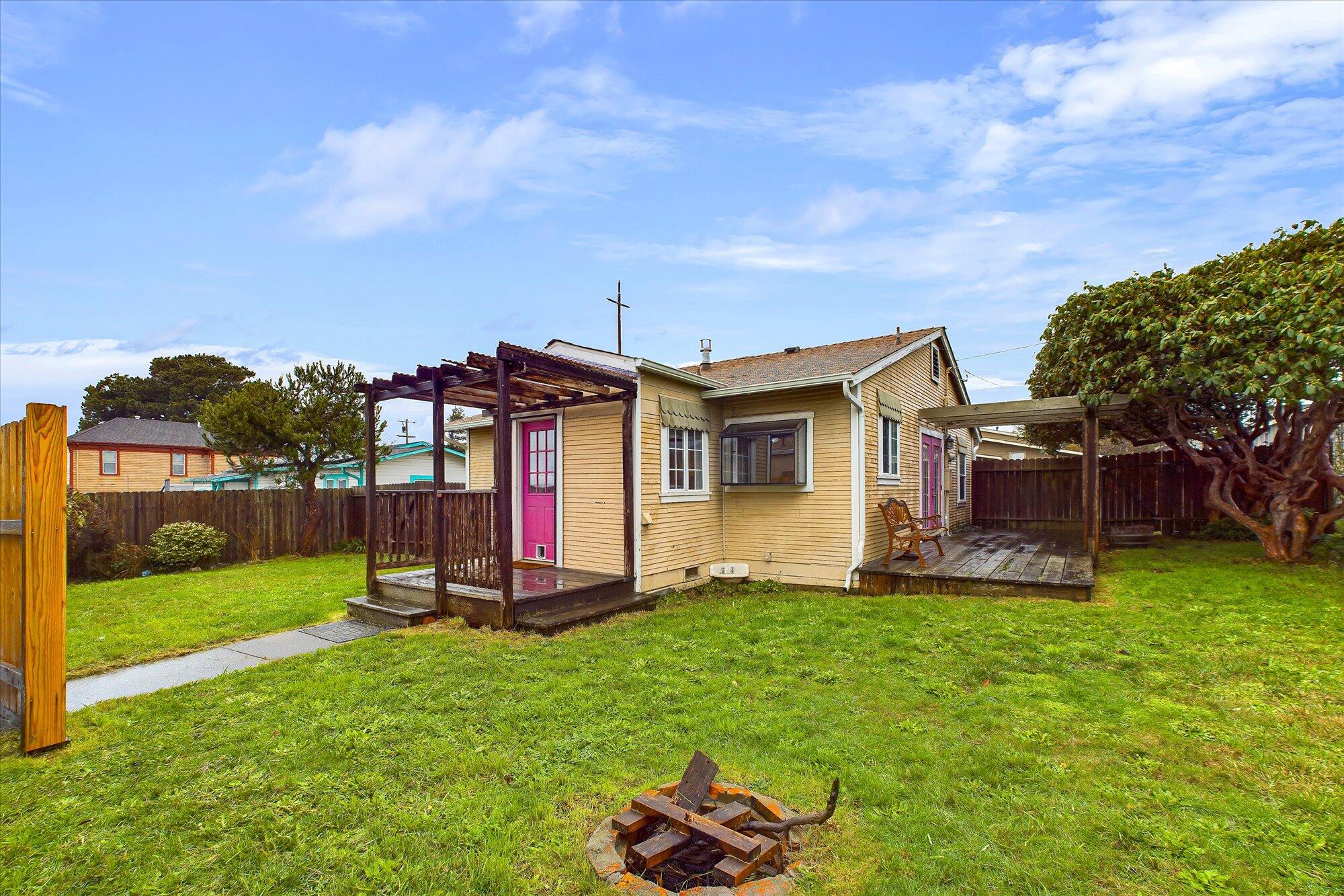 2616 Albee Street