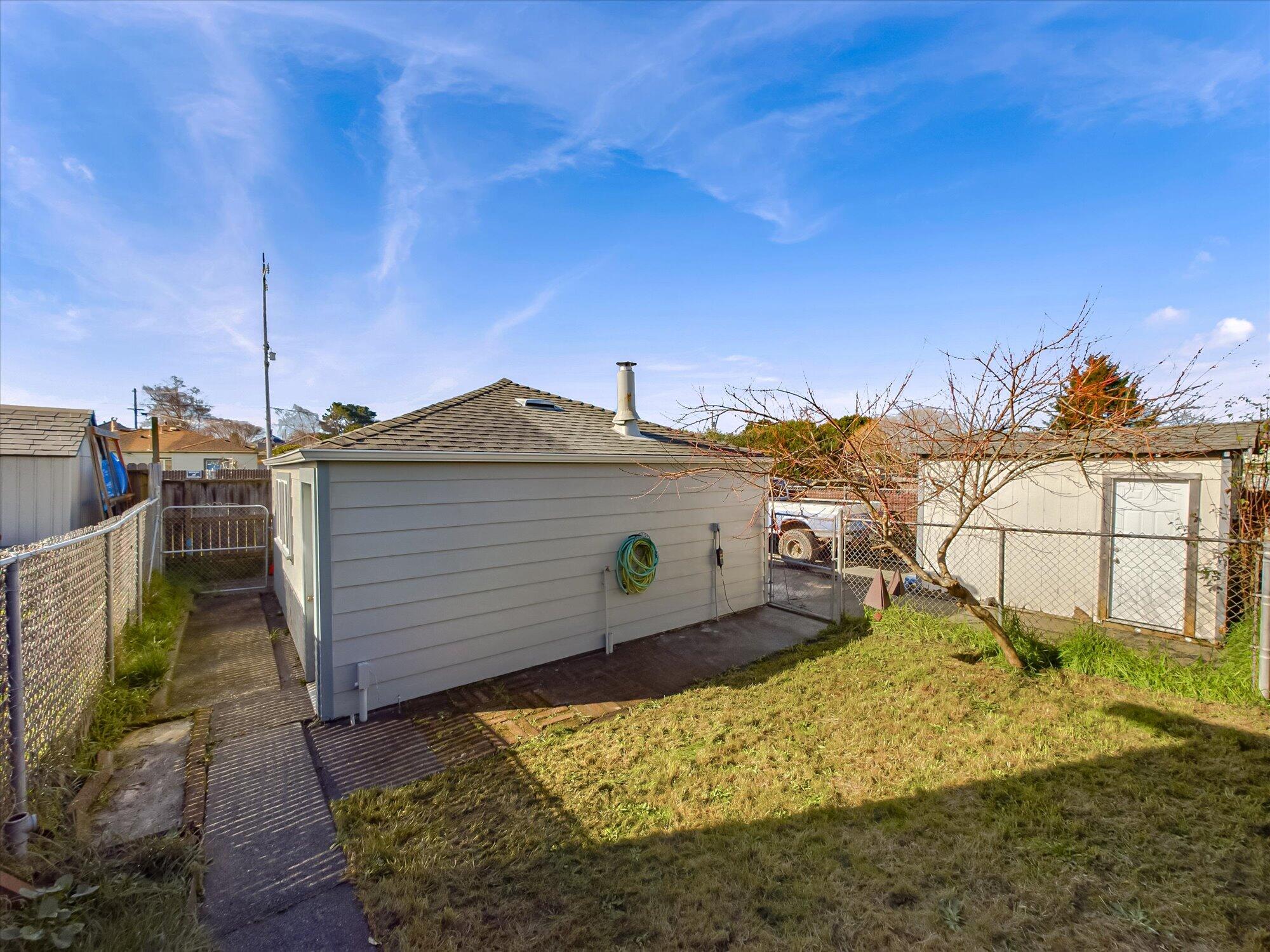 2306 Albee Street