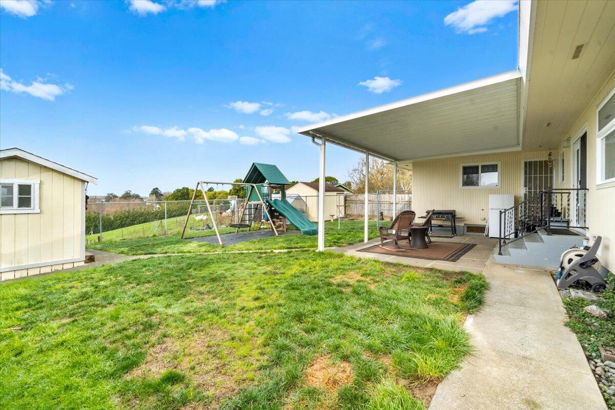 1146 Crestview Drive
