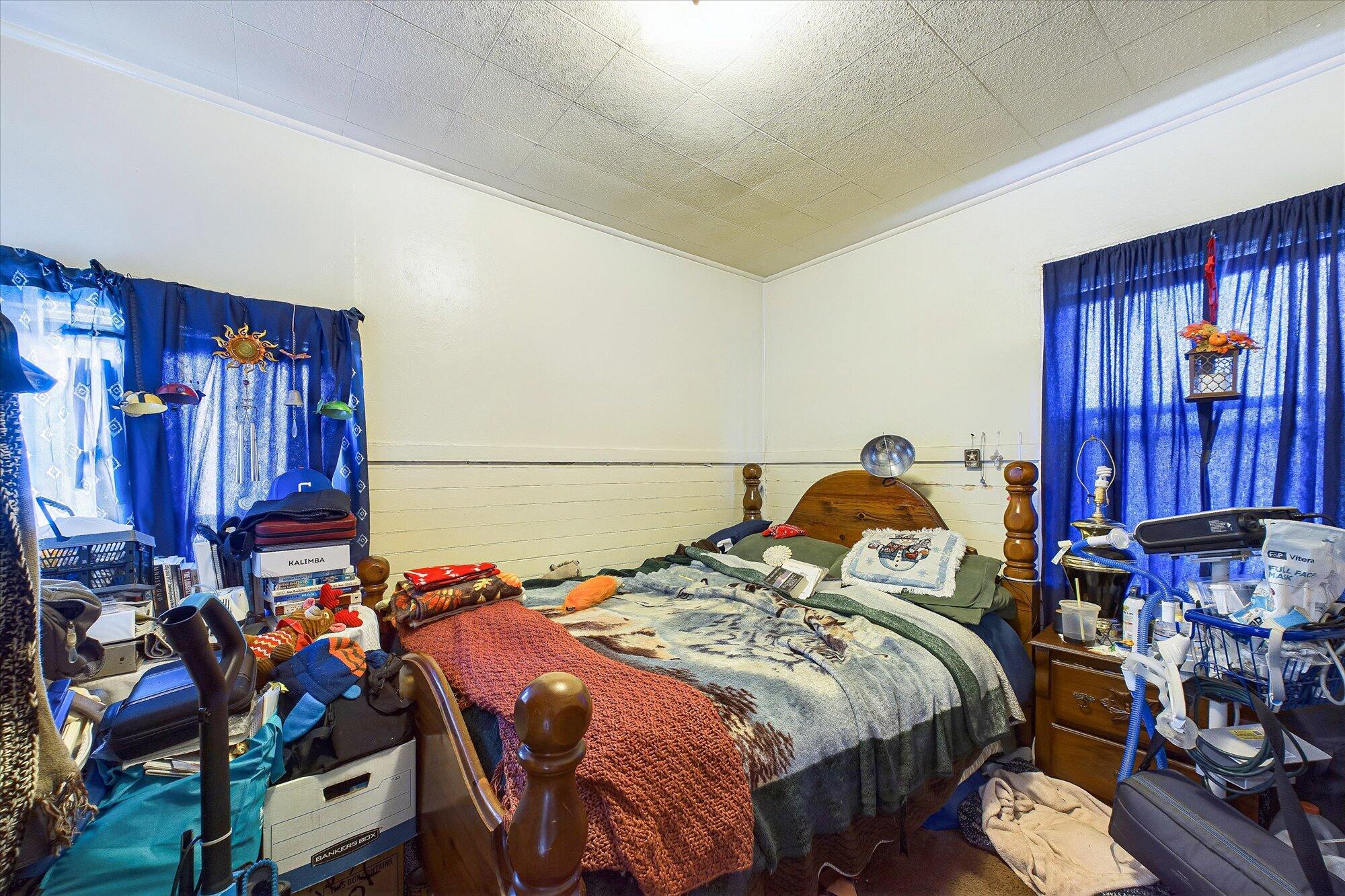 170 (174) 2nd Avenue