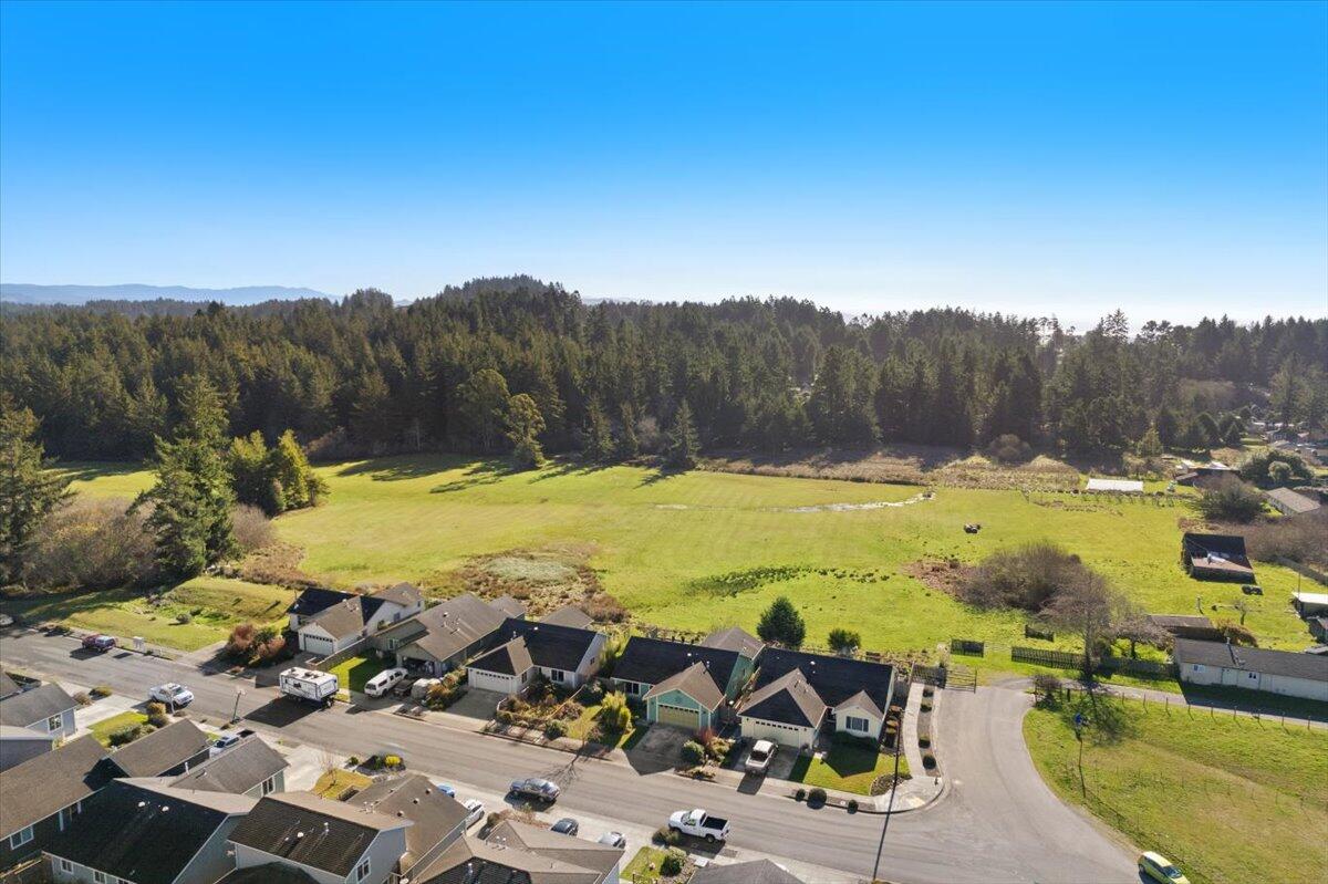 1686 Hideaway Court, McKinleyville