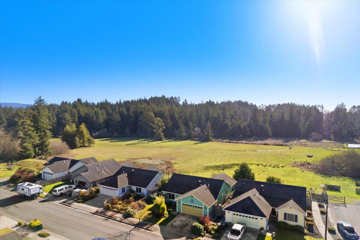 1686 Hideaway Court, McKinleyville
