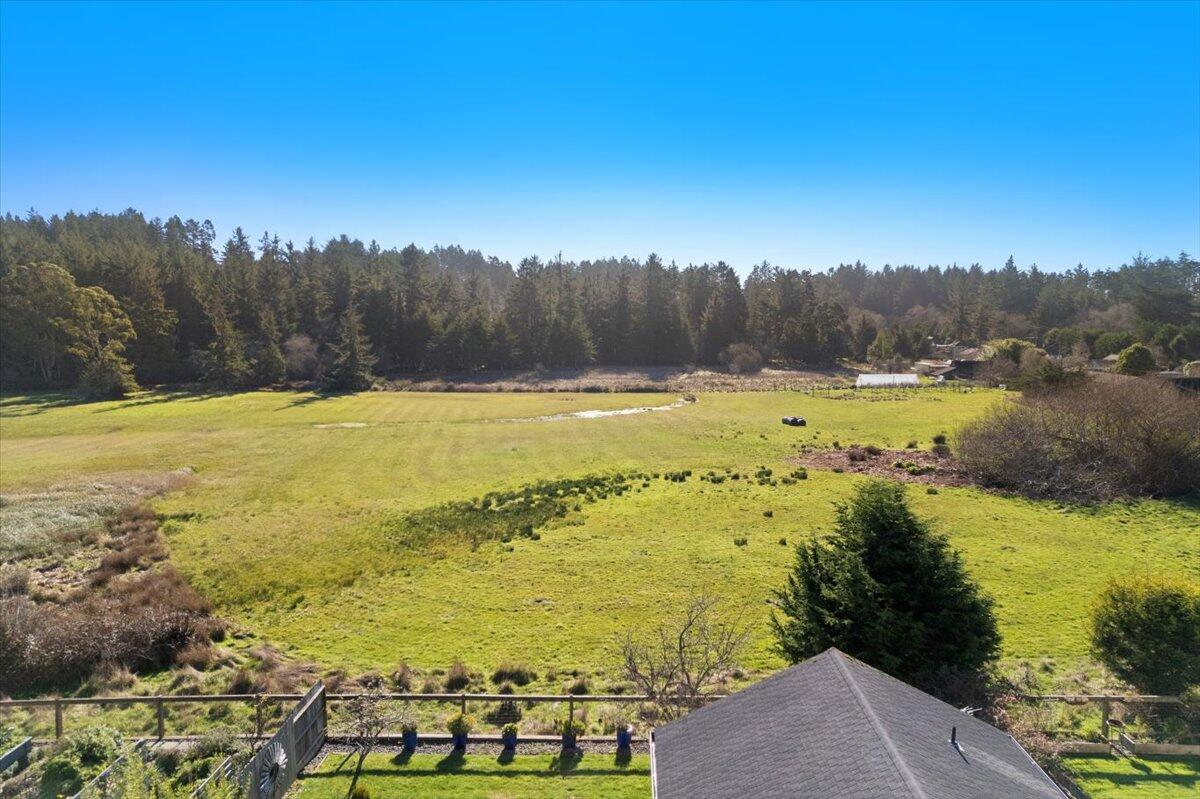 1686 Hideaway Court, McKinleyville