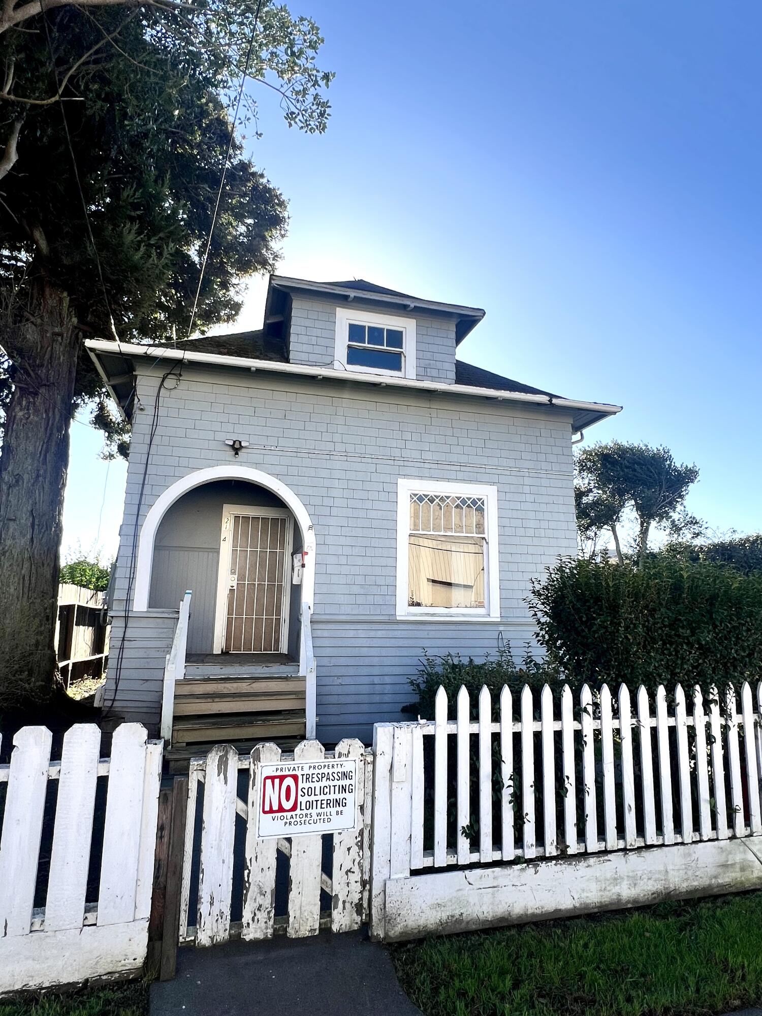 2134 2nd Street