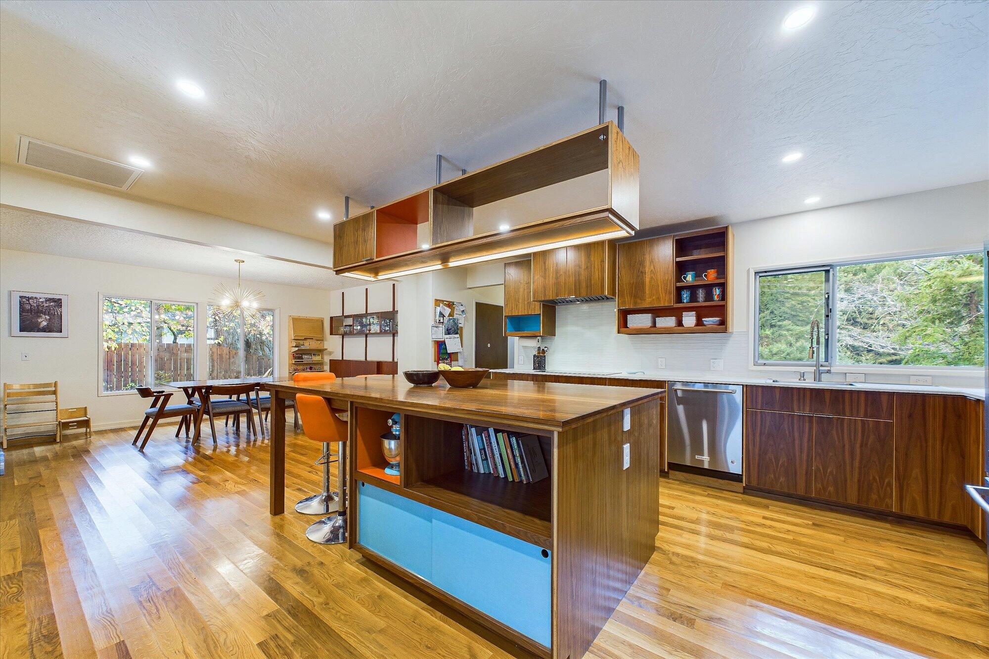 1648 Blake Court