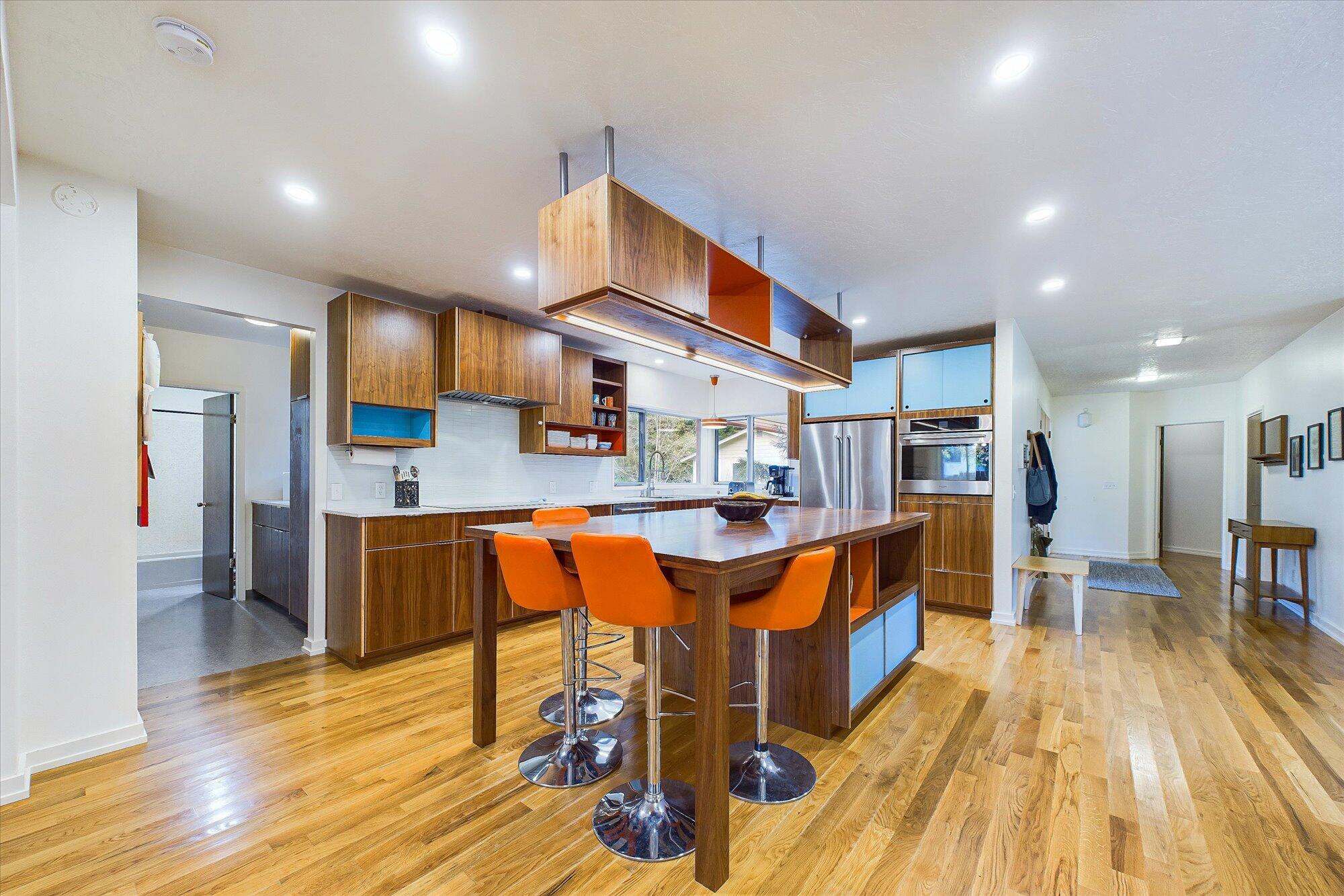 1648 Blake Court