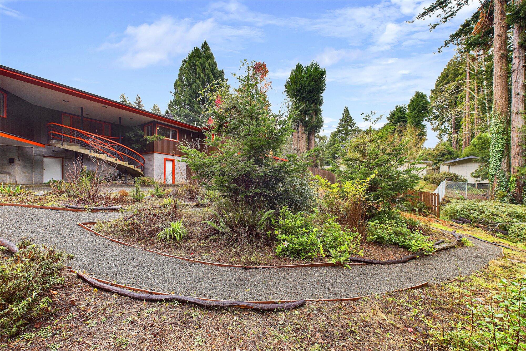 1648 Blake Court