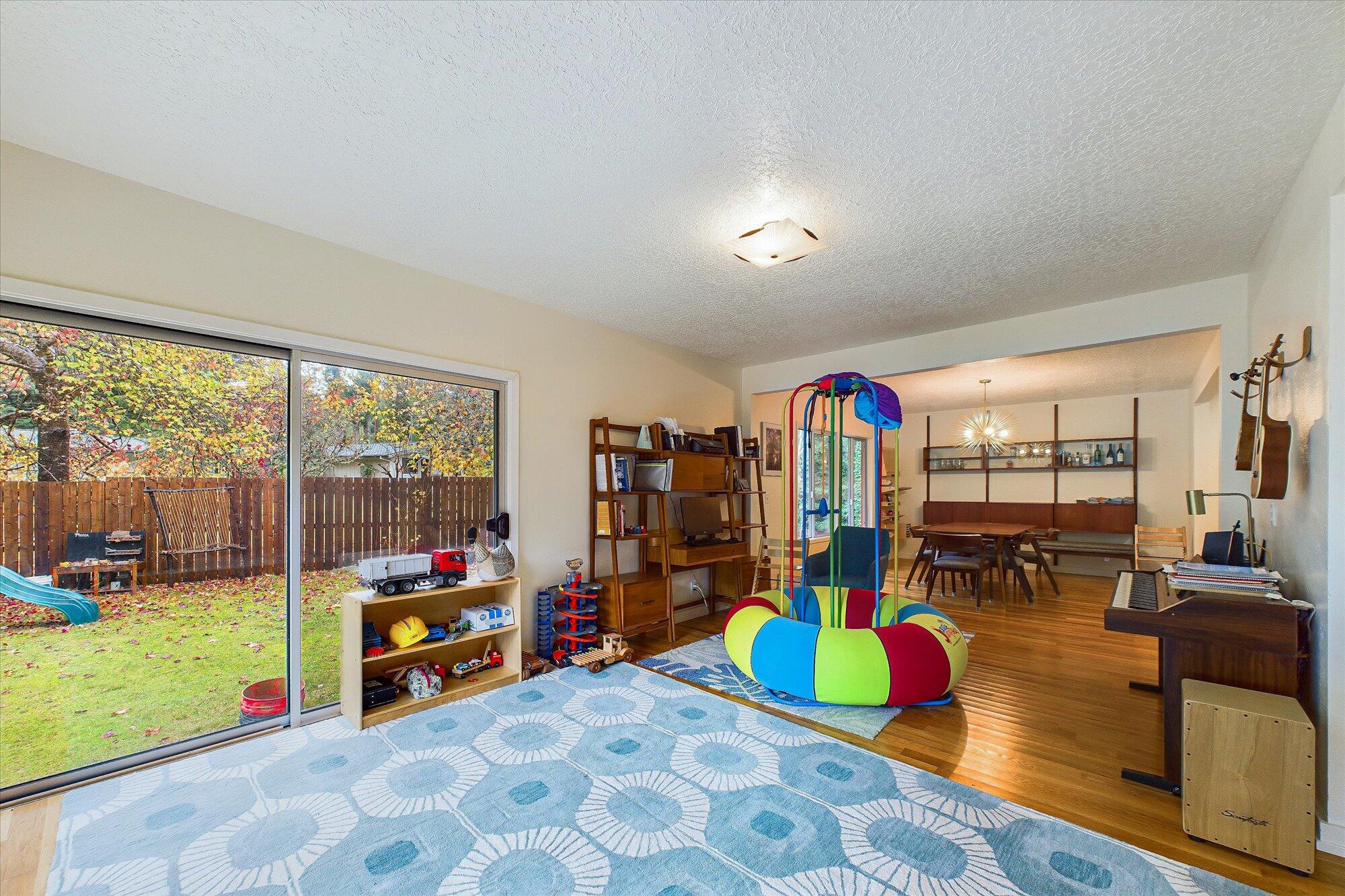 1648 Blake Court