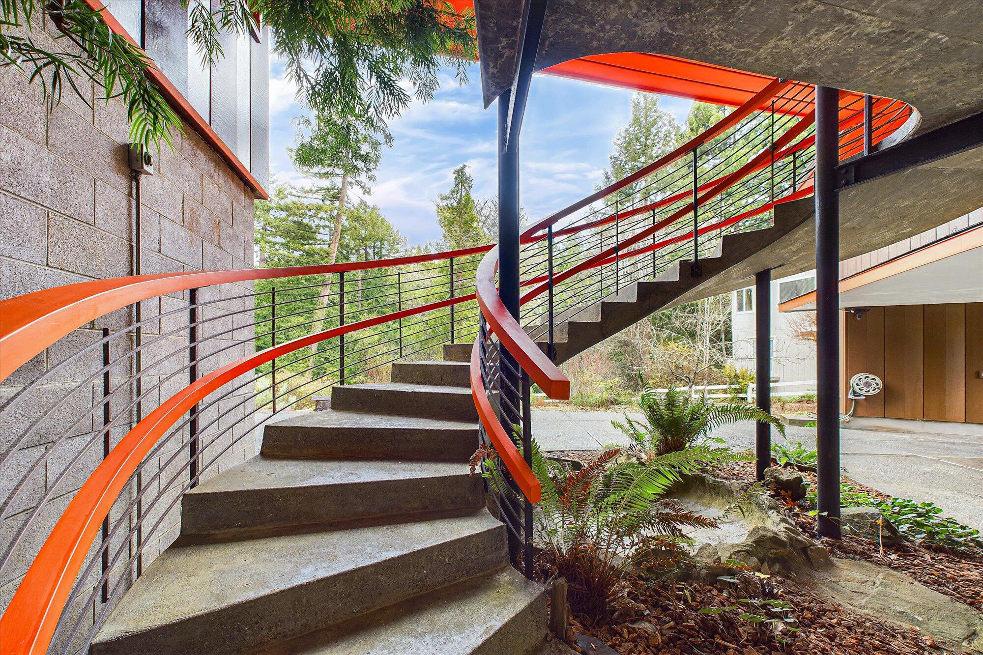 1648 Blake Court