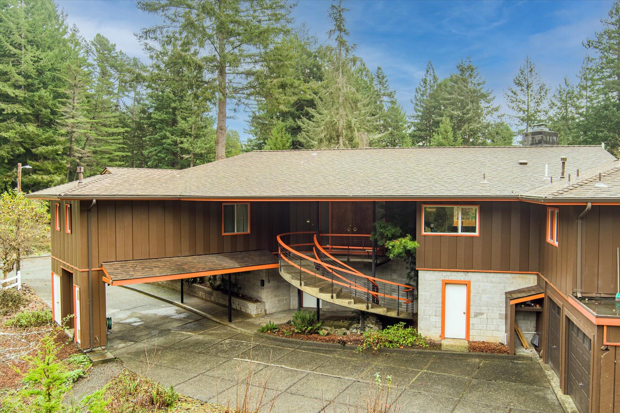 1648 Blake Court