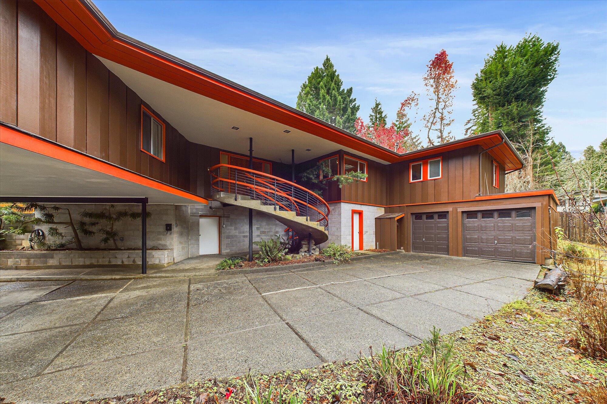 1648 Blake Court
