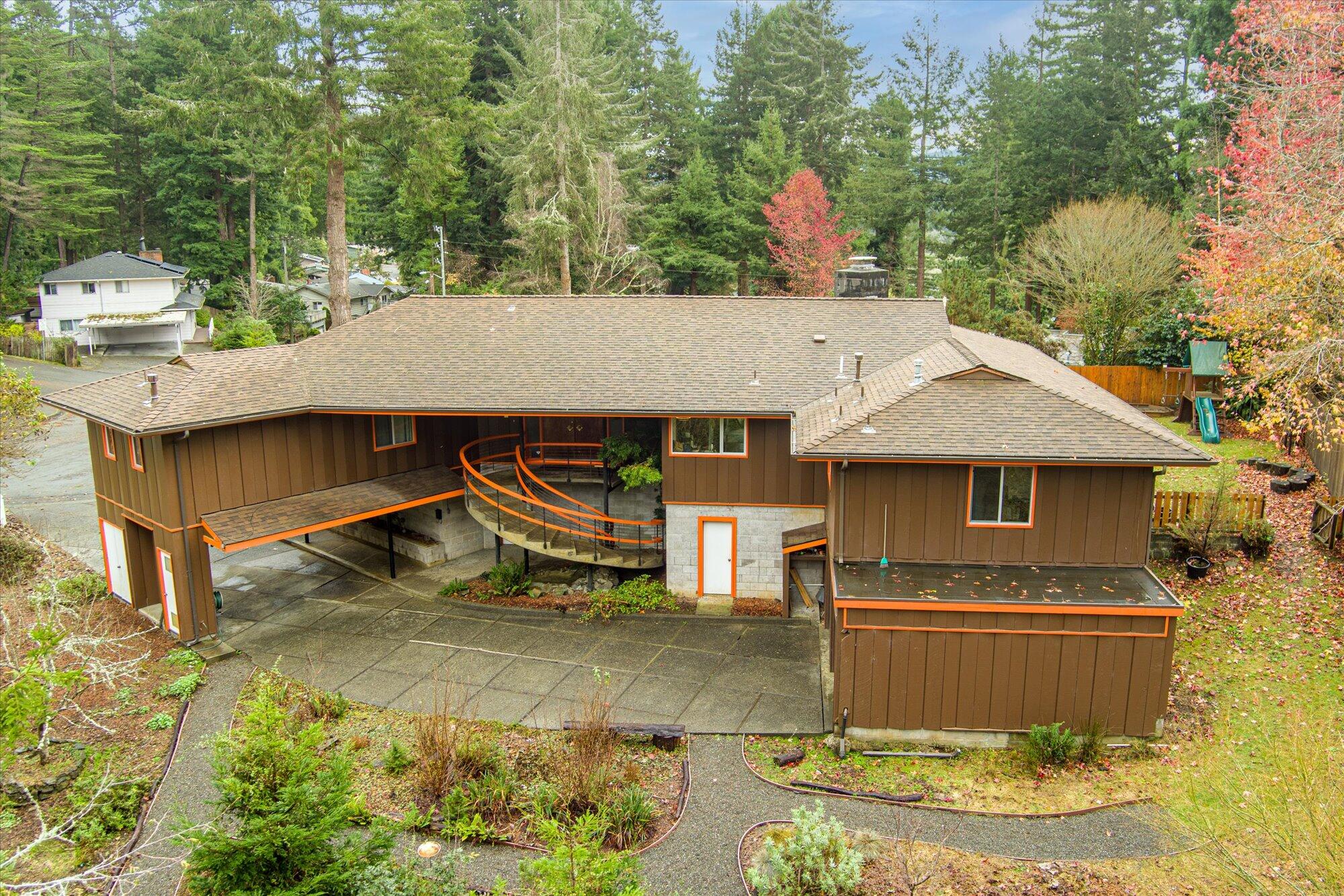 1648 Blake Court