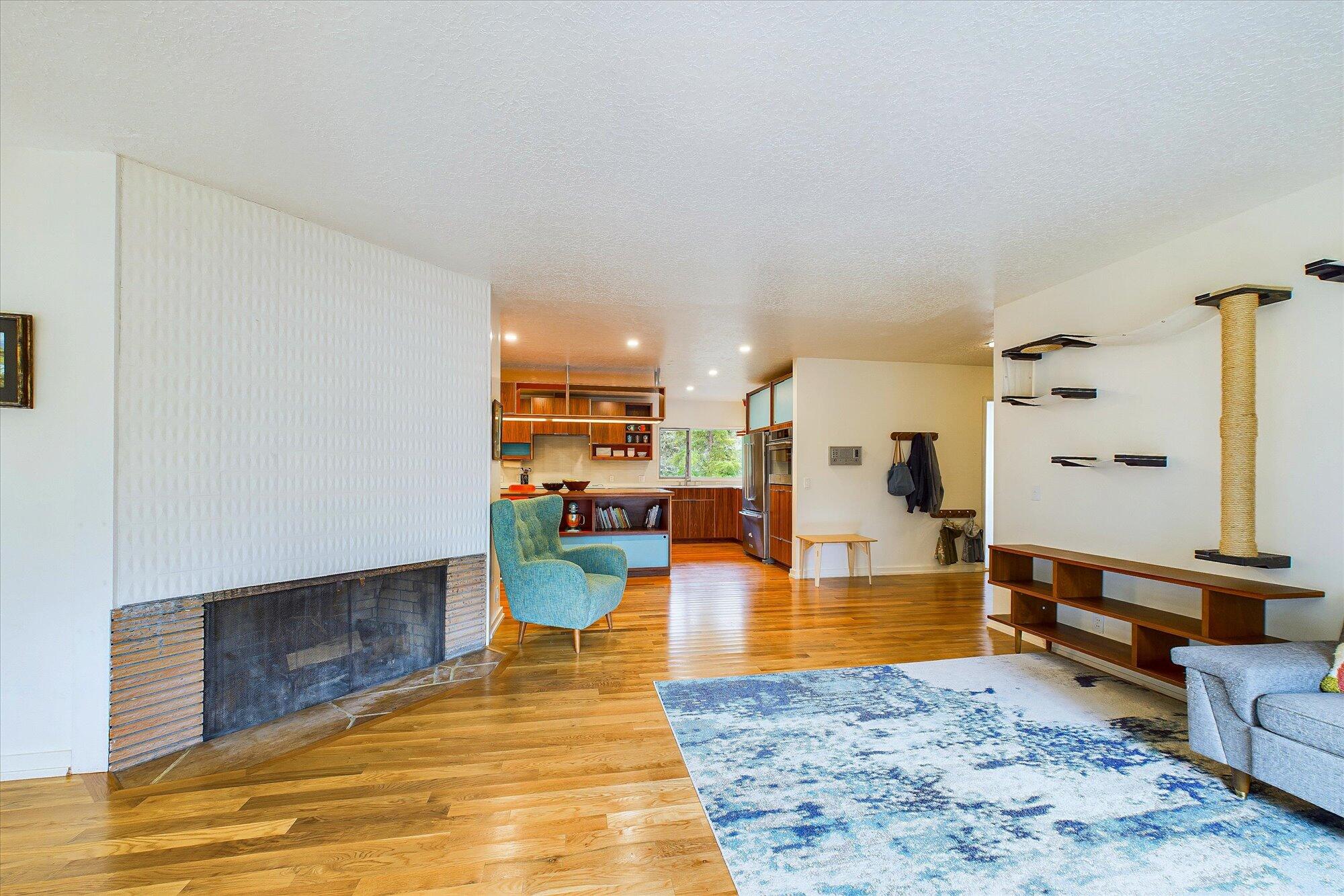 1648 Blake Court