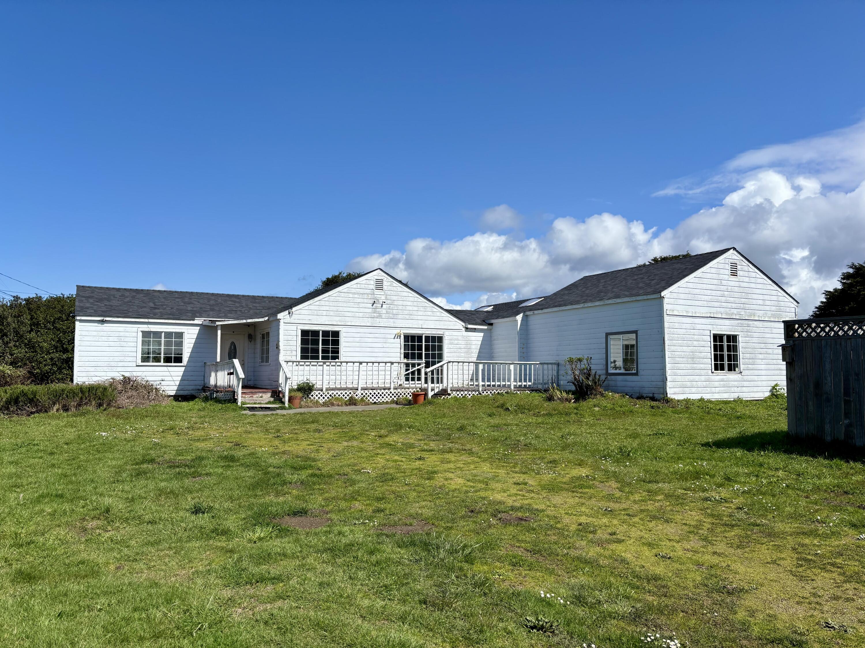 1637 Ocean Drive, McKinleyville