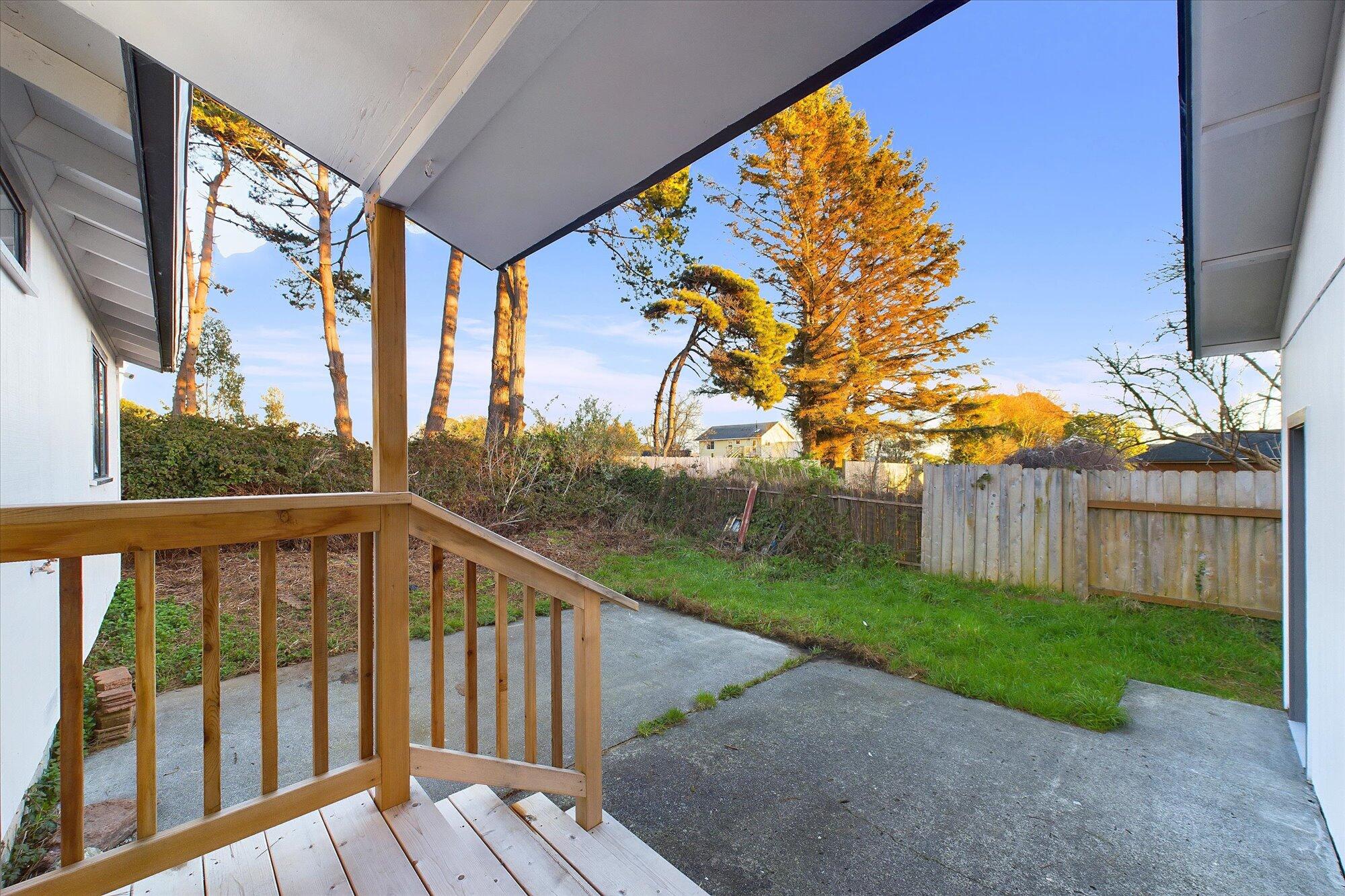 1637 Ocean Drive, McKinleyville
