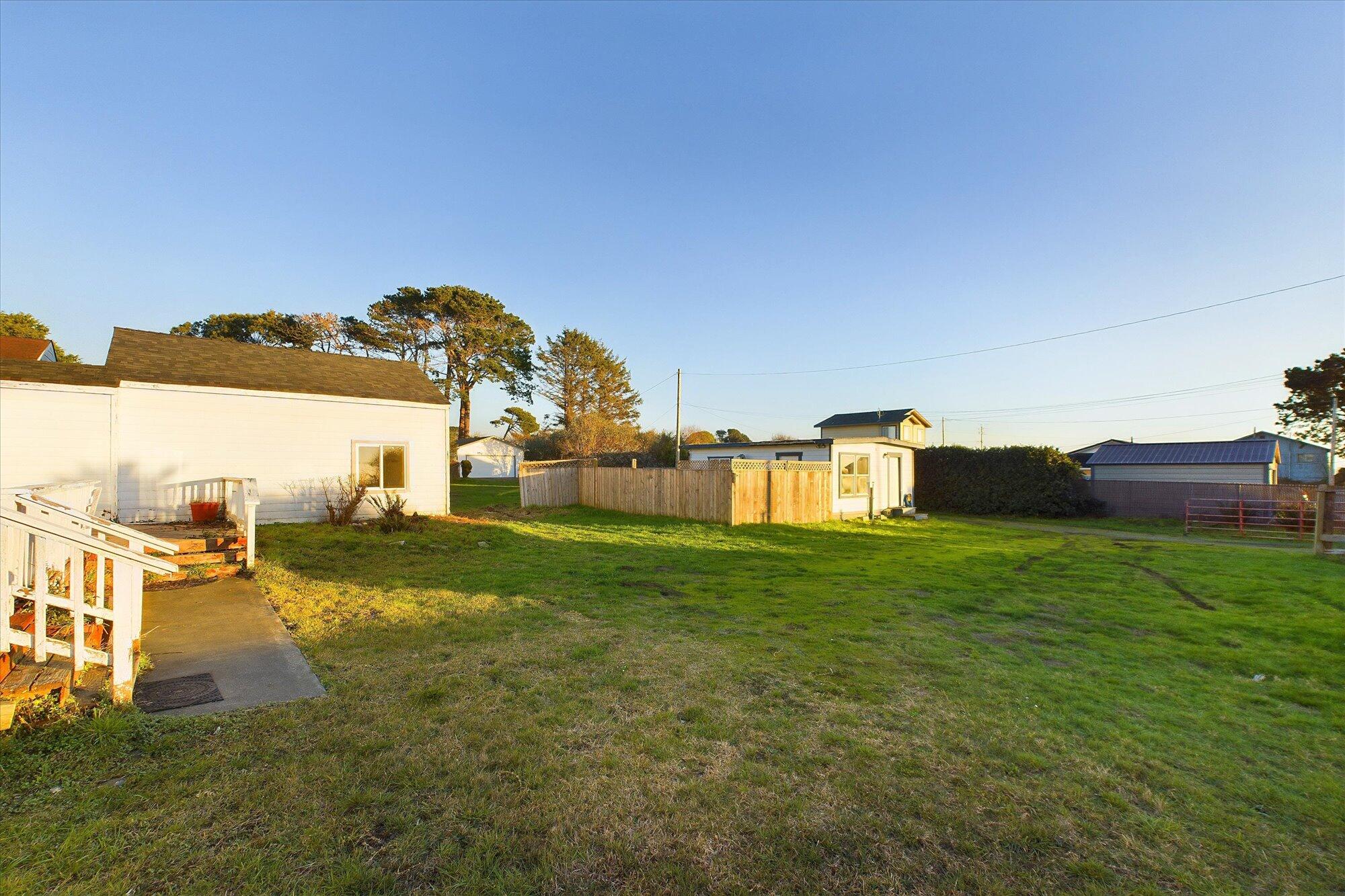 1637 Ocean Drive, McKinleyville