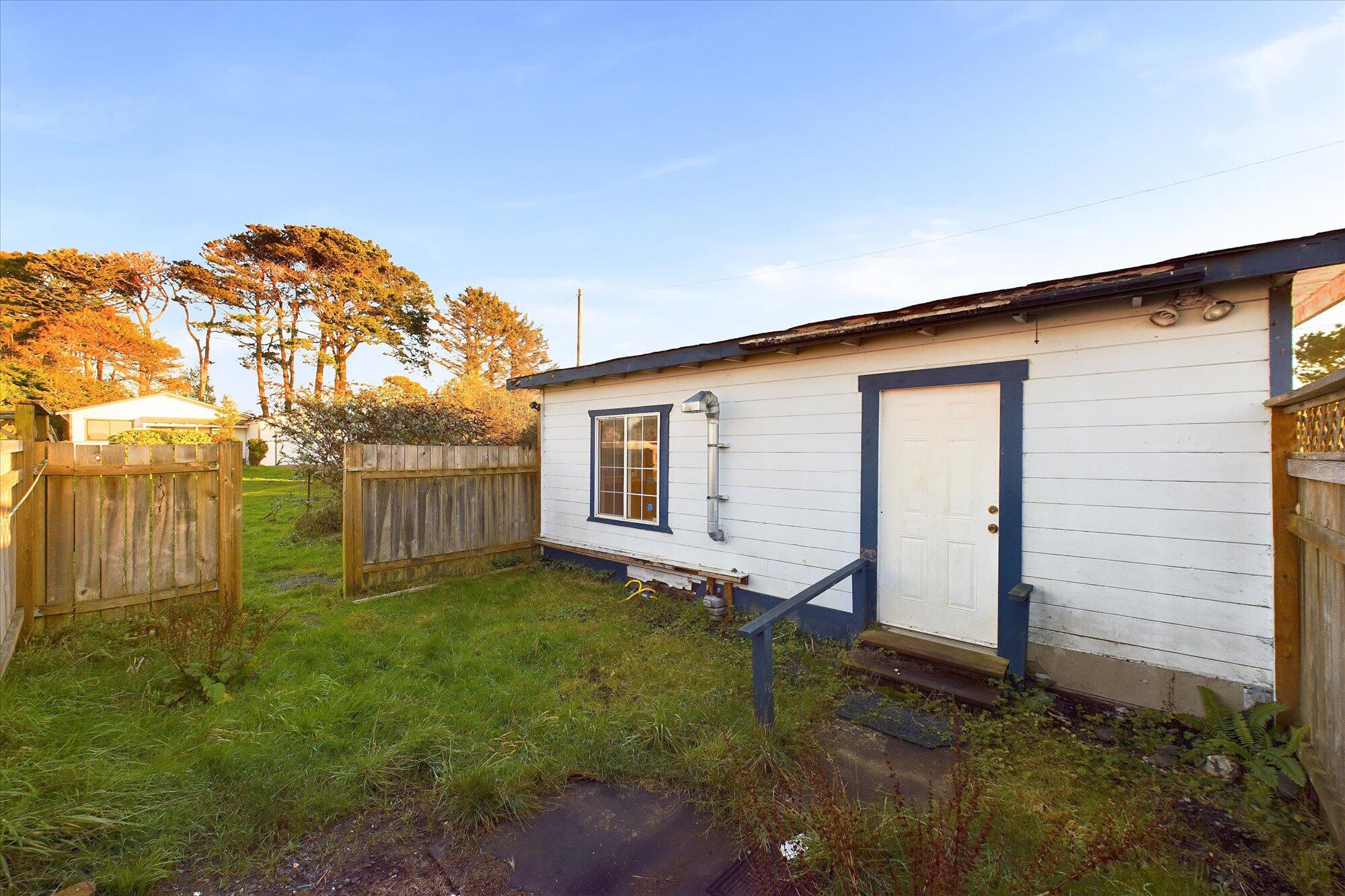 1637 Ocean Drive, McKinleyville