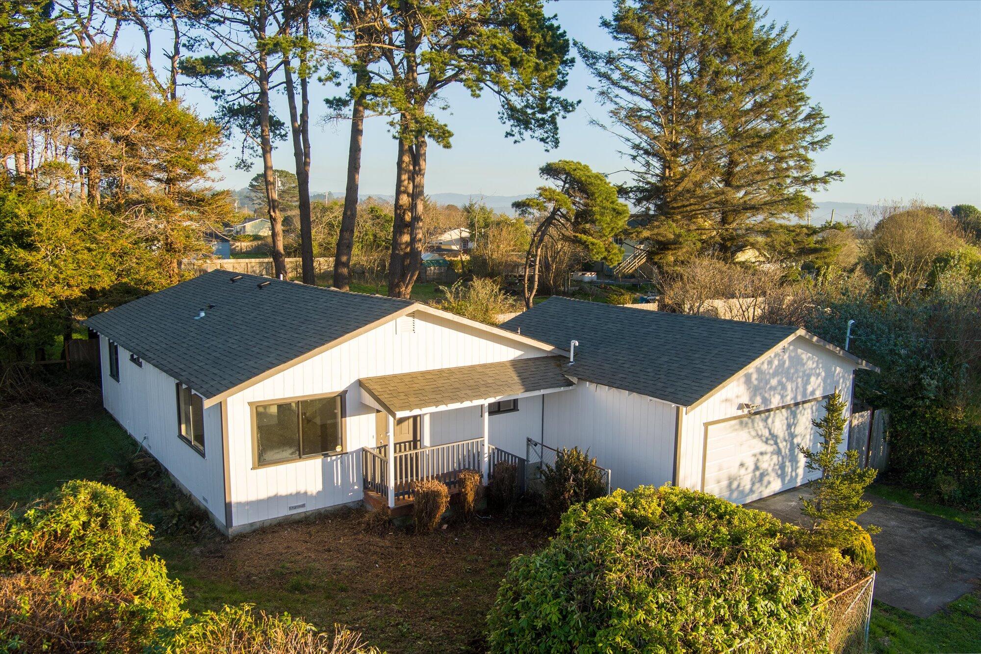 1637 Ocean Drive, McKinleyville