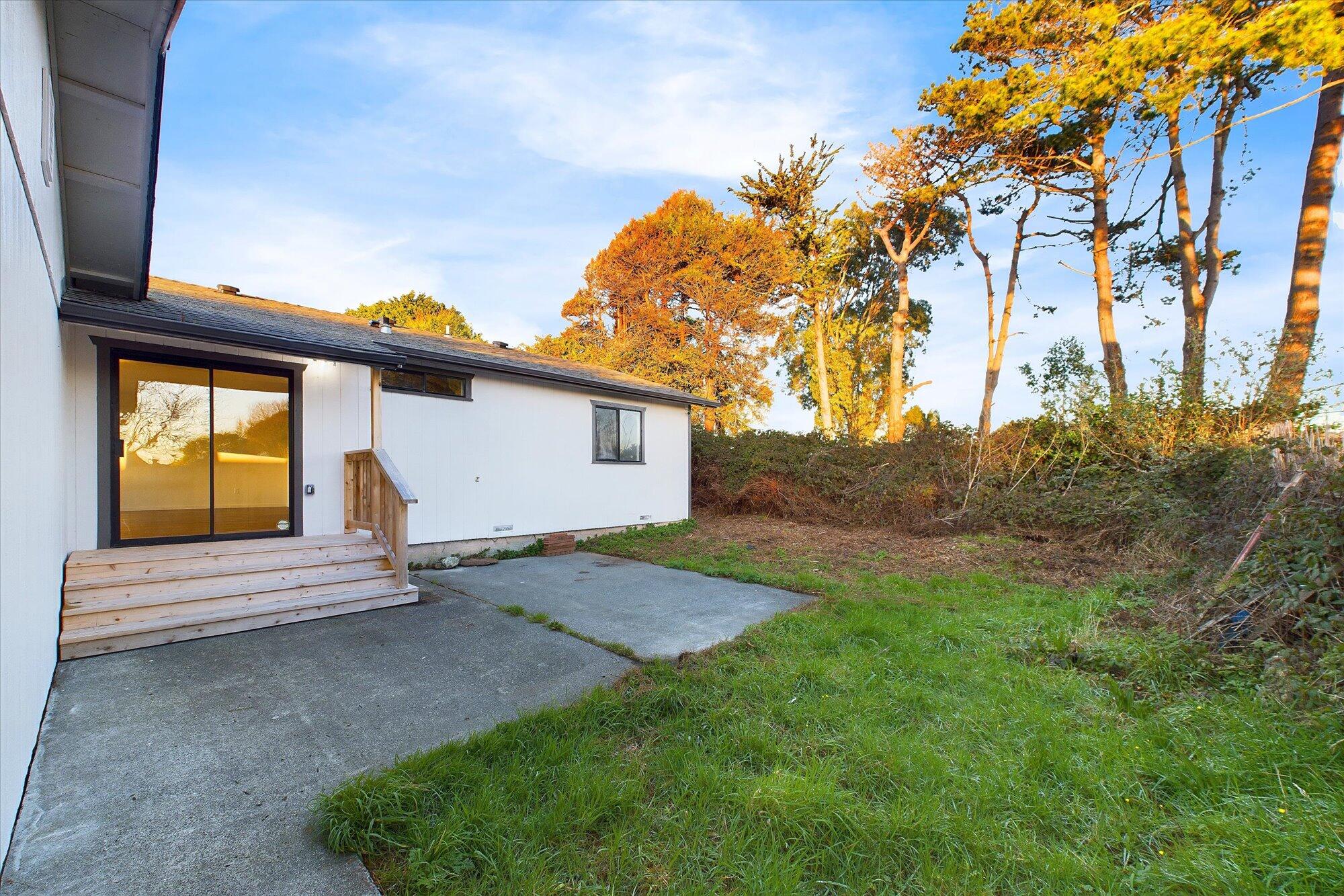 1637 Ocean Drive, McKinleyville