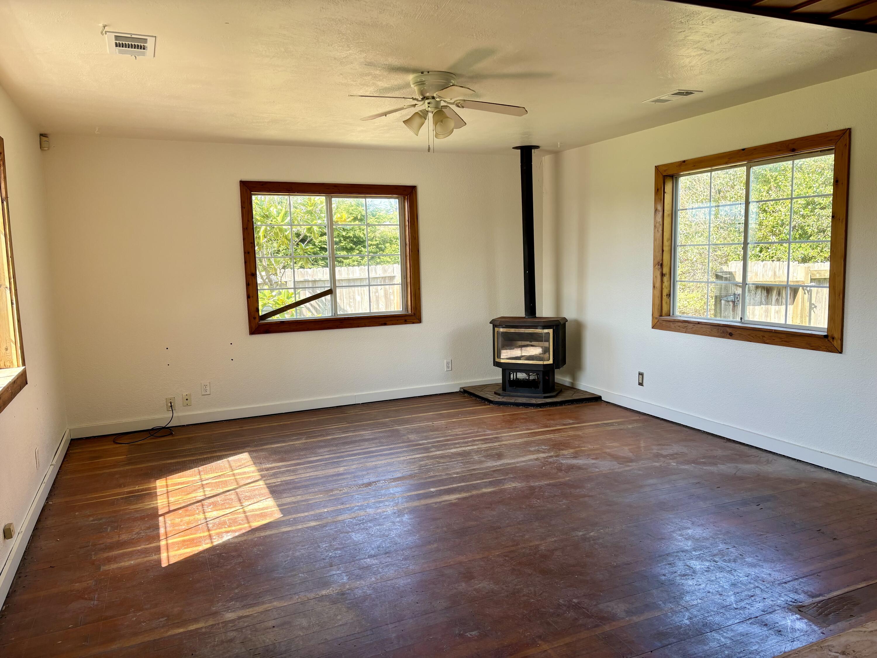 1637 Ocean Drive, McKinleyville