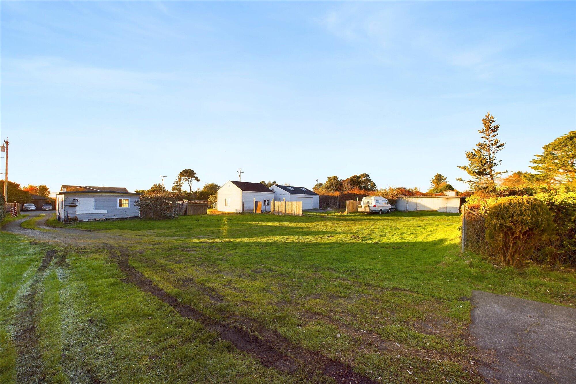 1637 Ocean Drive, McKinleyville