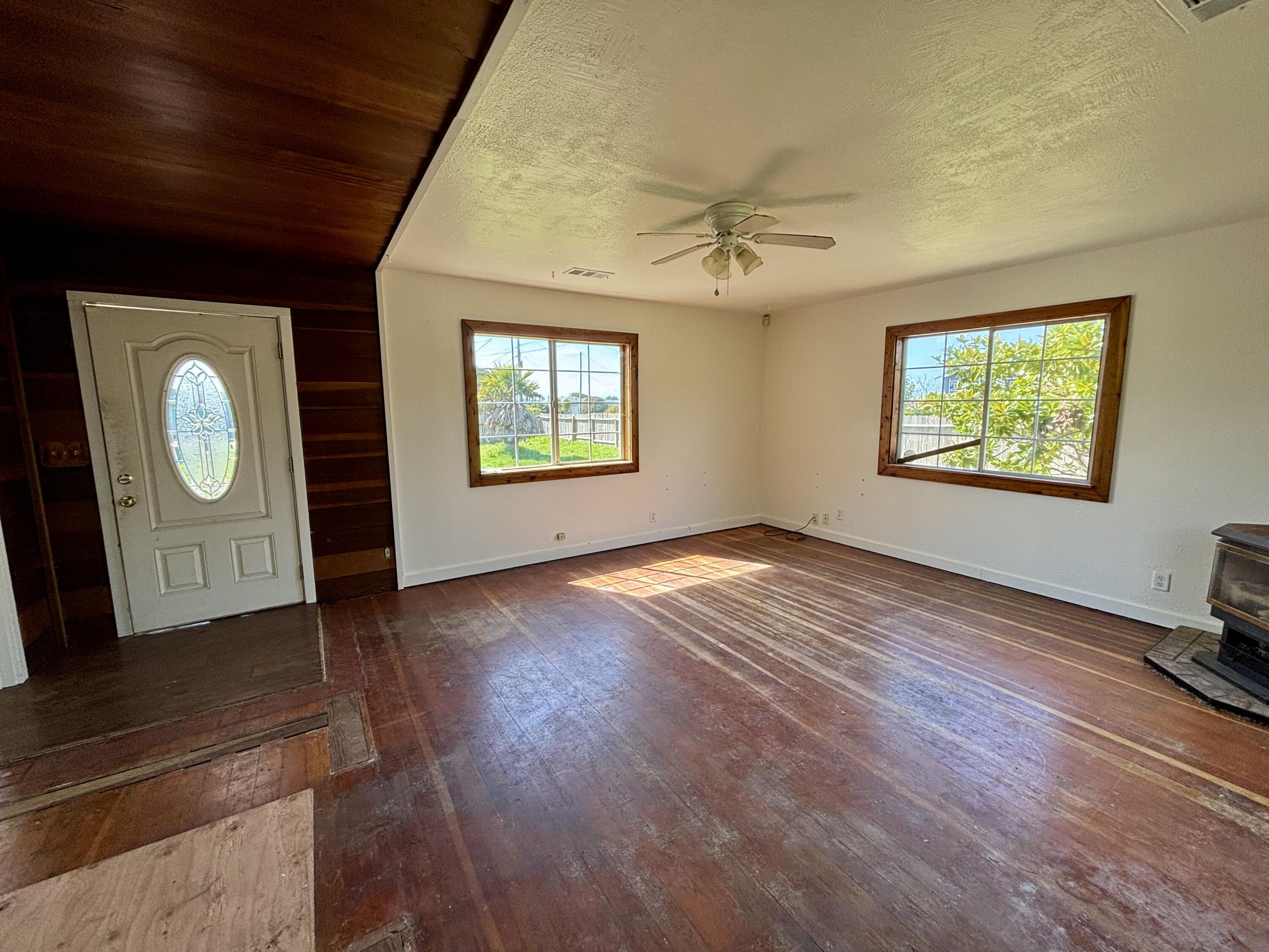 1637 Ocean Drive, McKinleyville