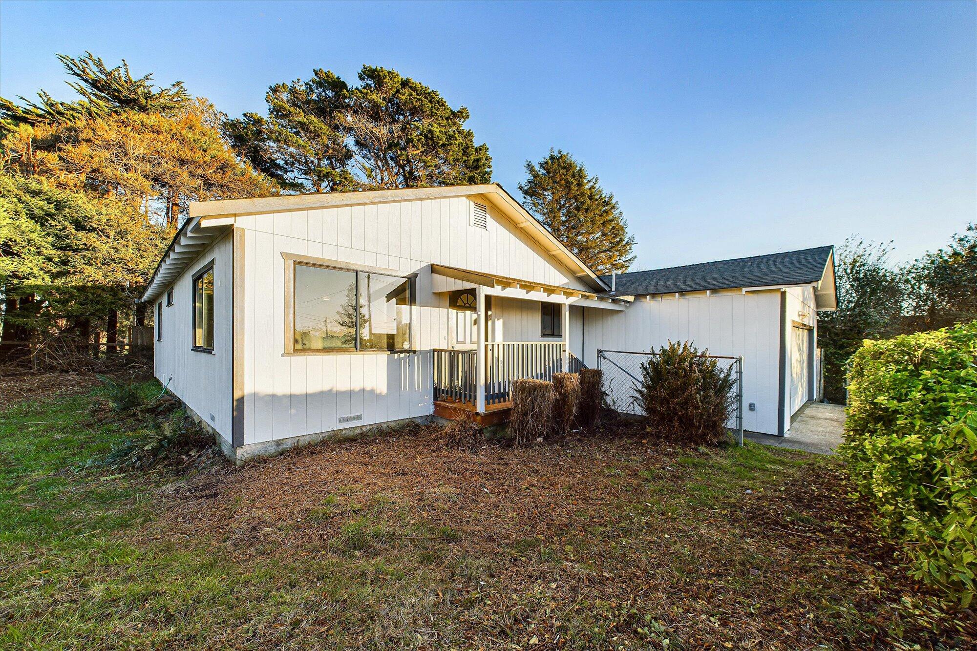 1637 Ocean Drive, McKinleyville