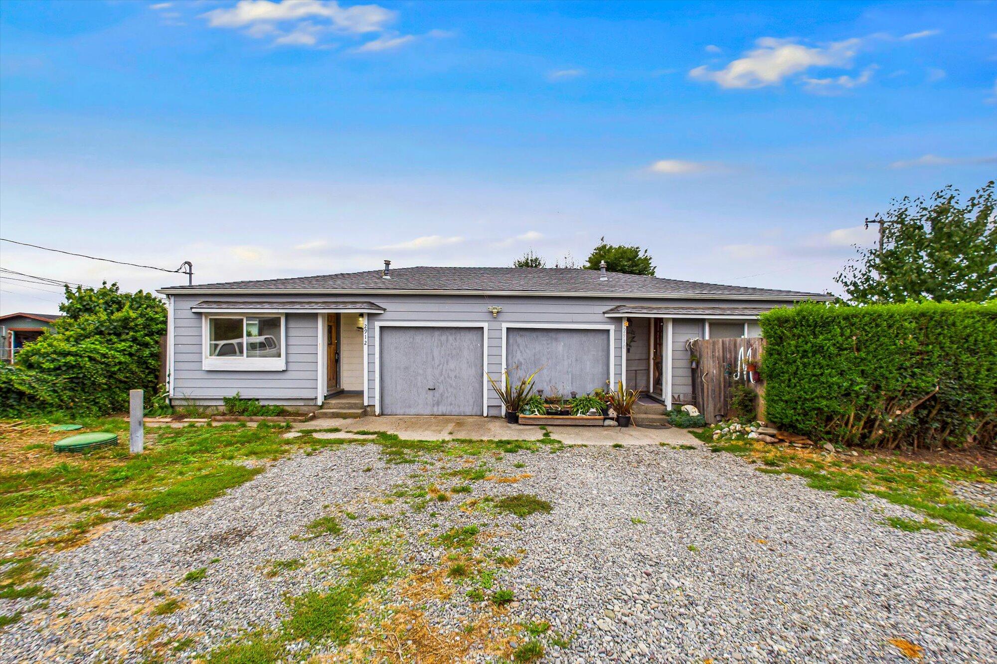 2910 Van Duzen Street
