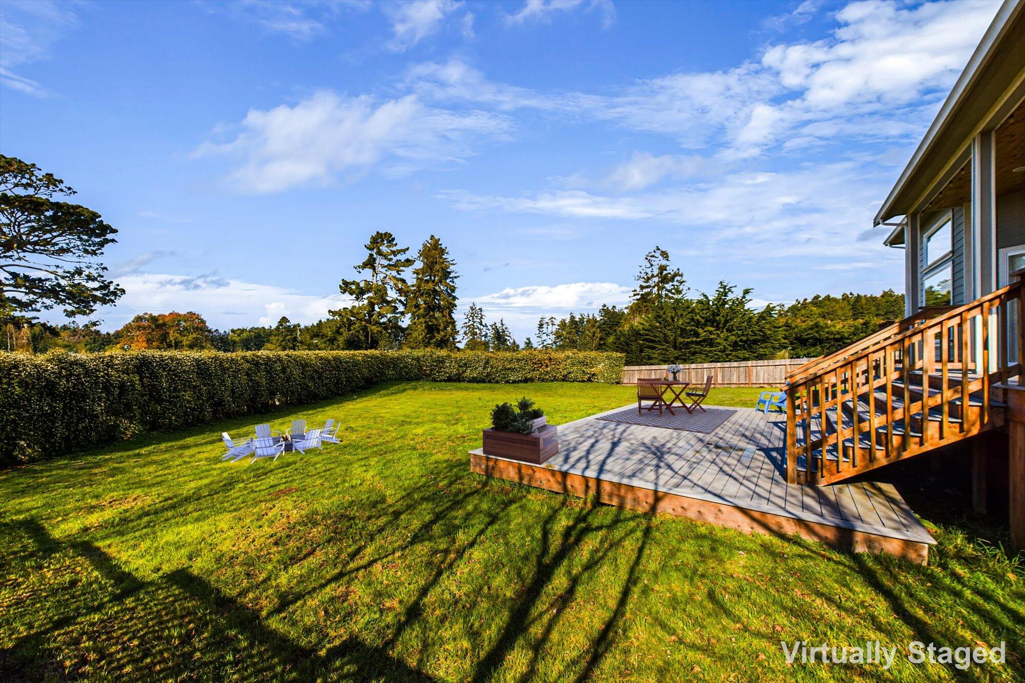 1665 Kristin Way, McKinleyville