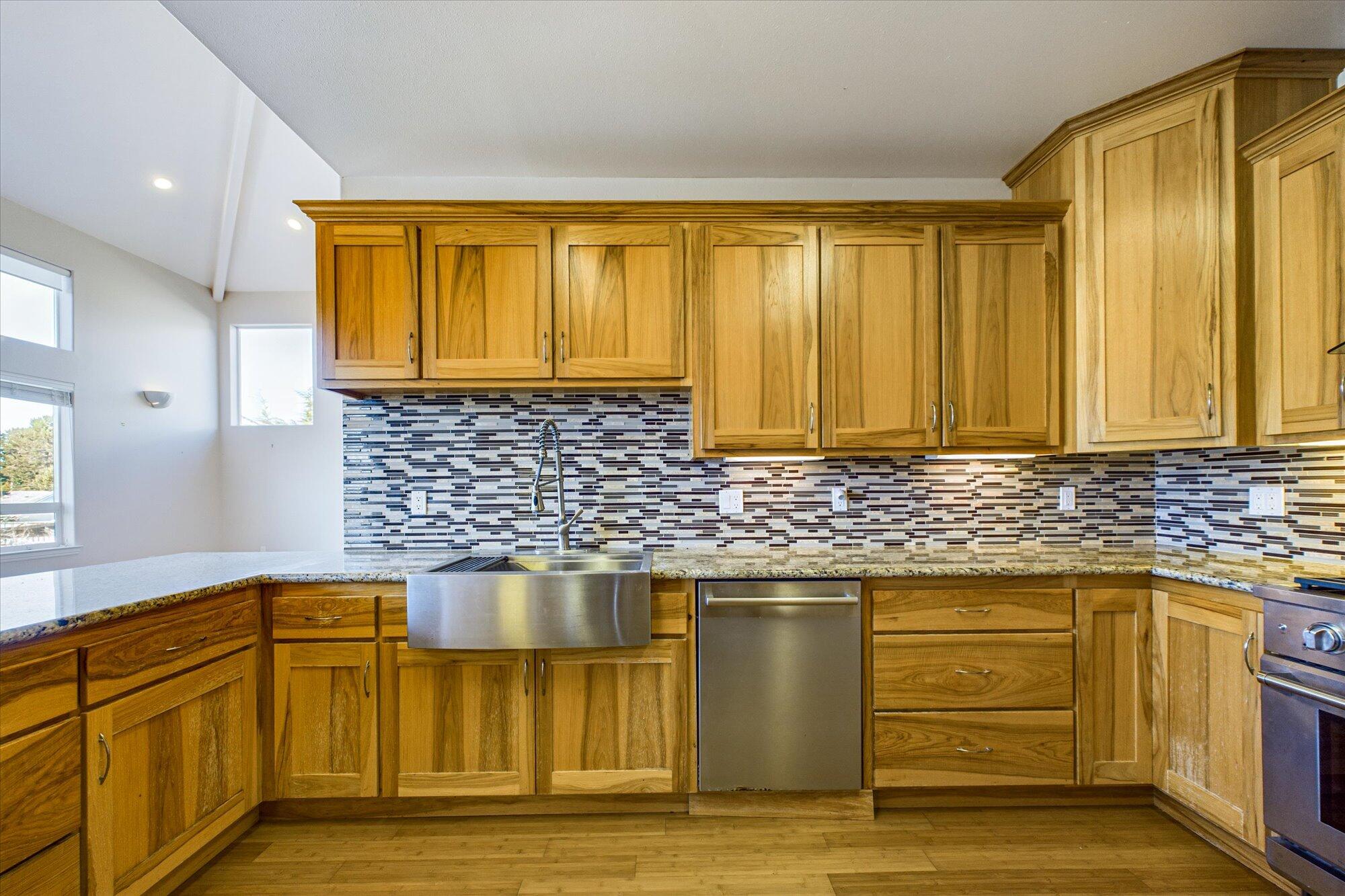 1665 Kristin Way, McKinleyville