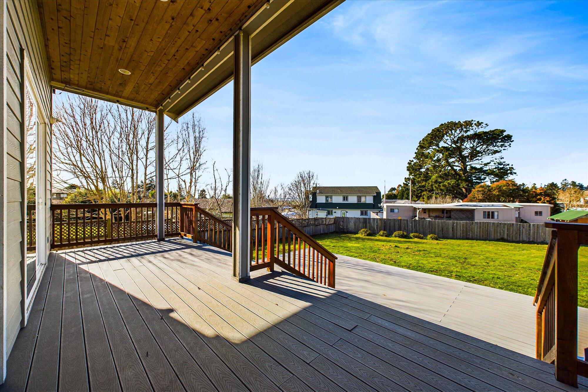 1665 Kristin Way, McKinleyville