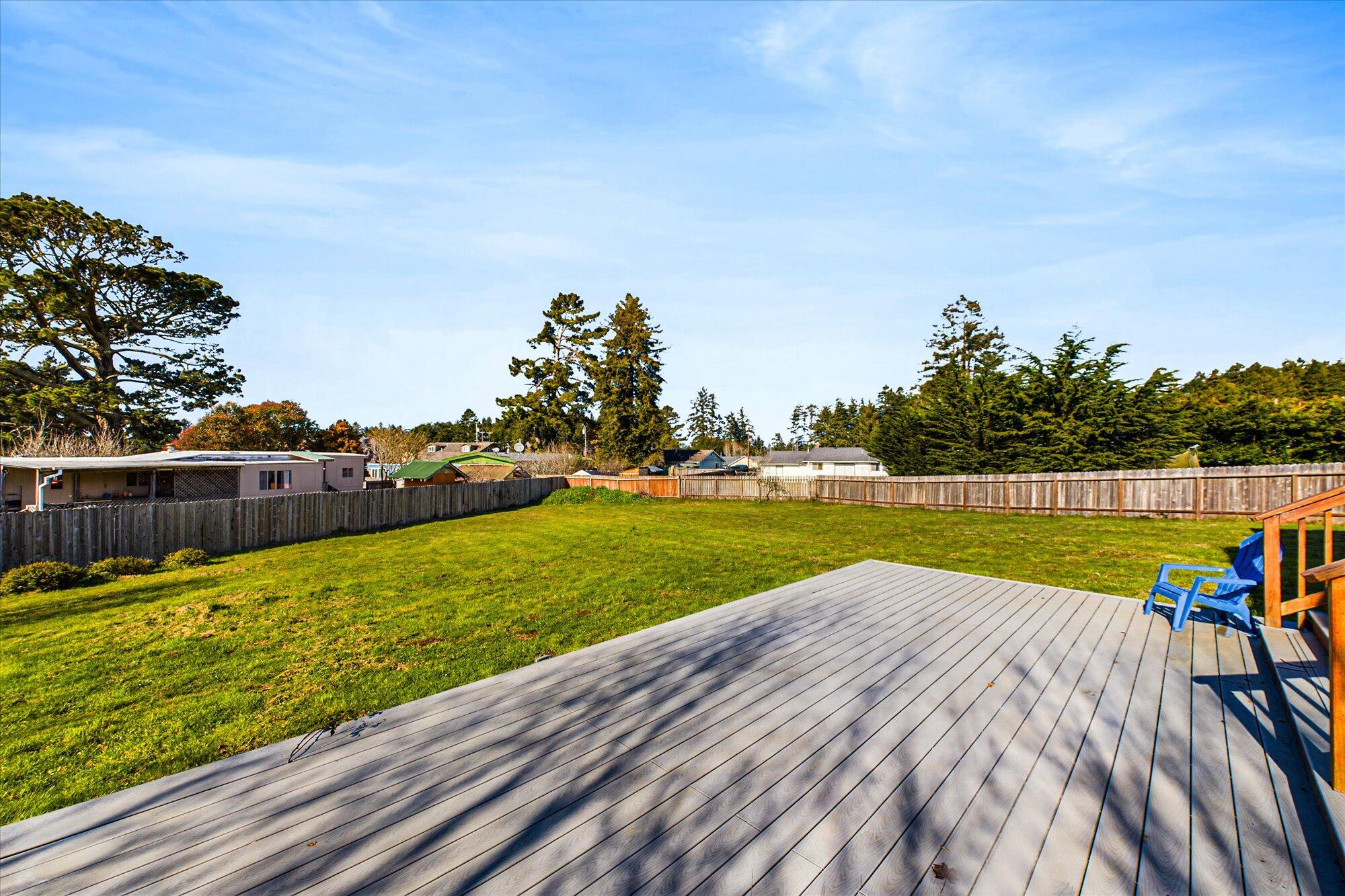 1665 Kristin Way, McKinleyville