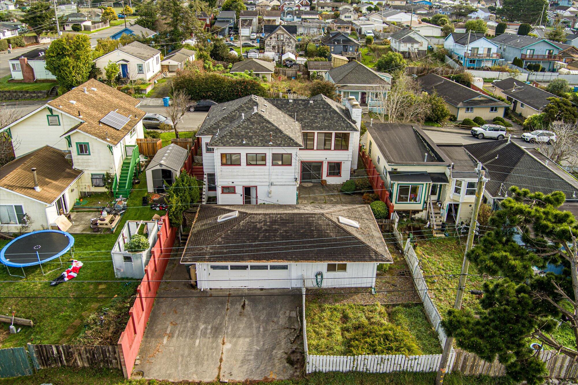 3522 Dakota Street