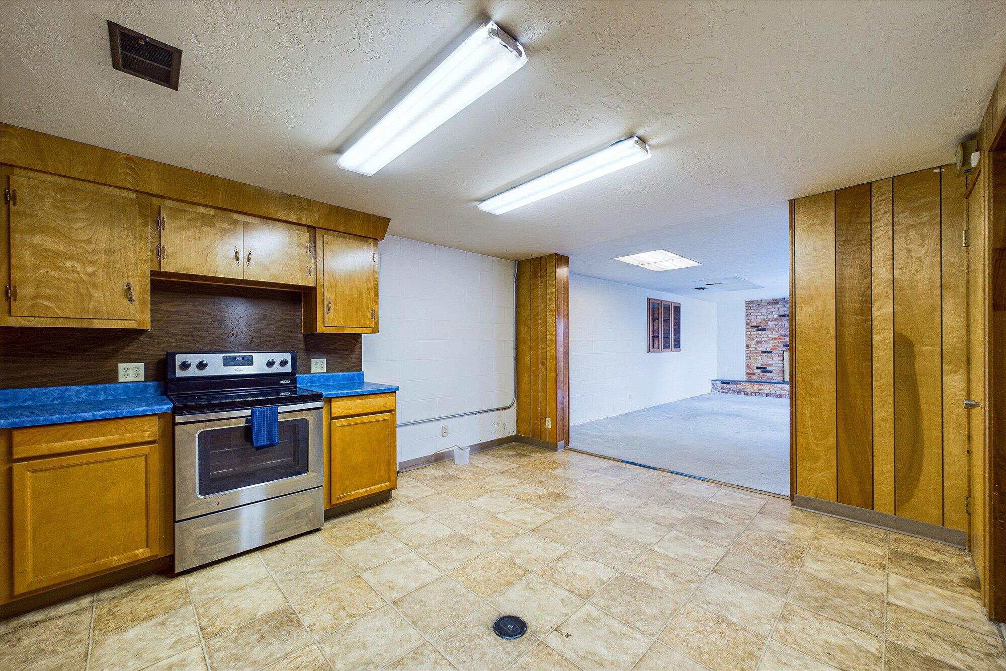 3522 Dakota Street