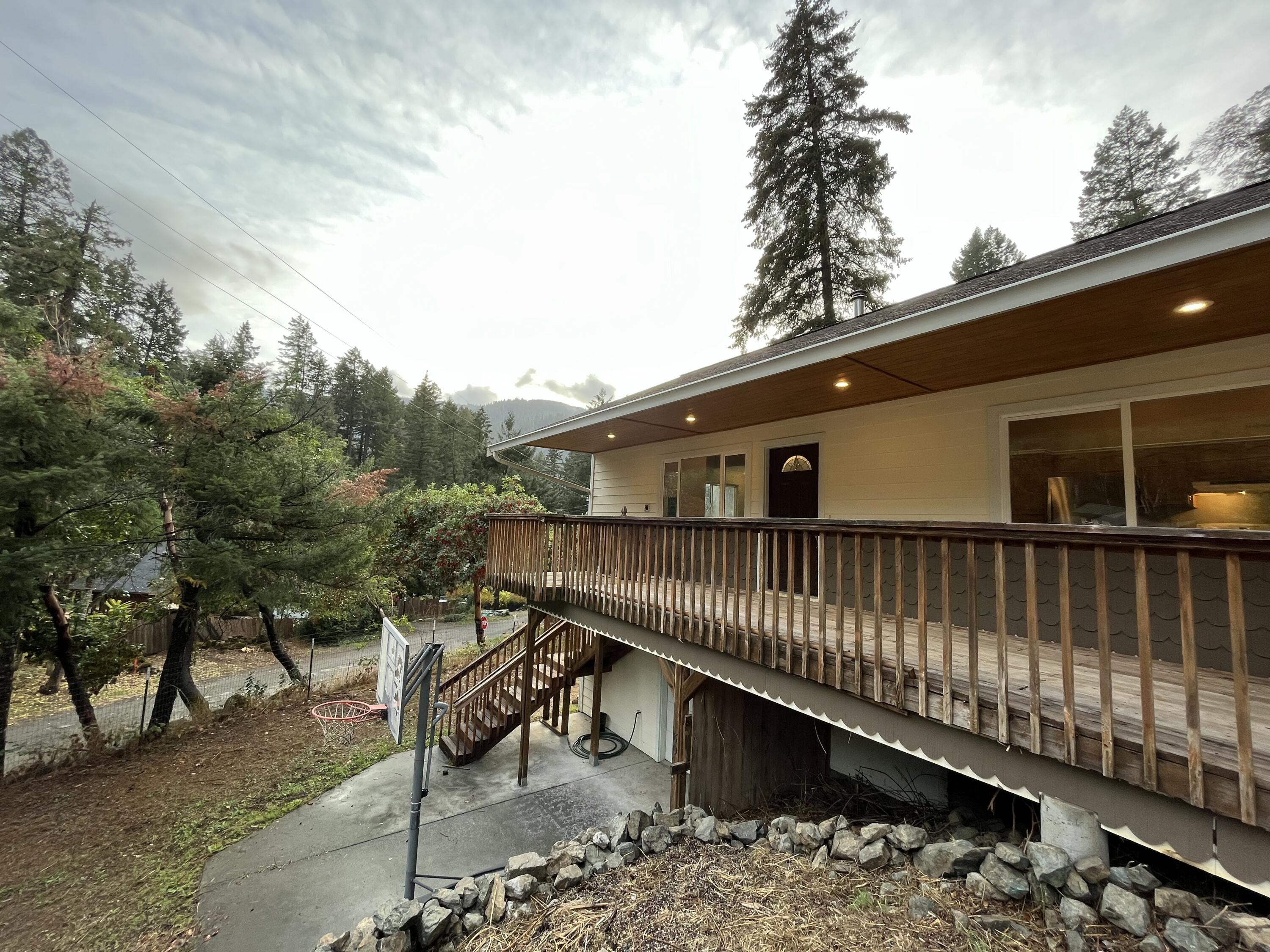 50 Flame Tree Road