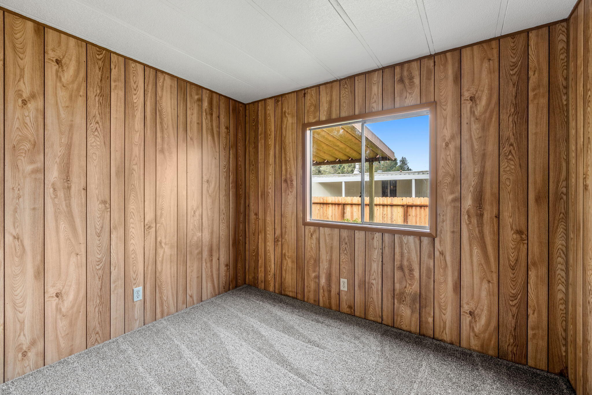 701 Centerville Road 8