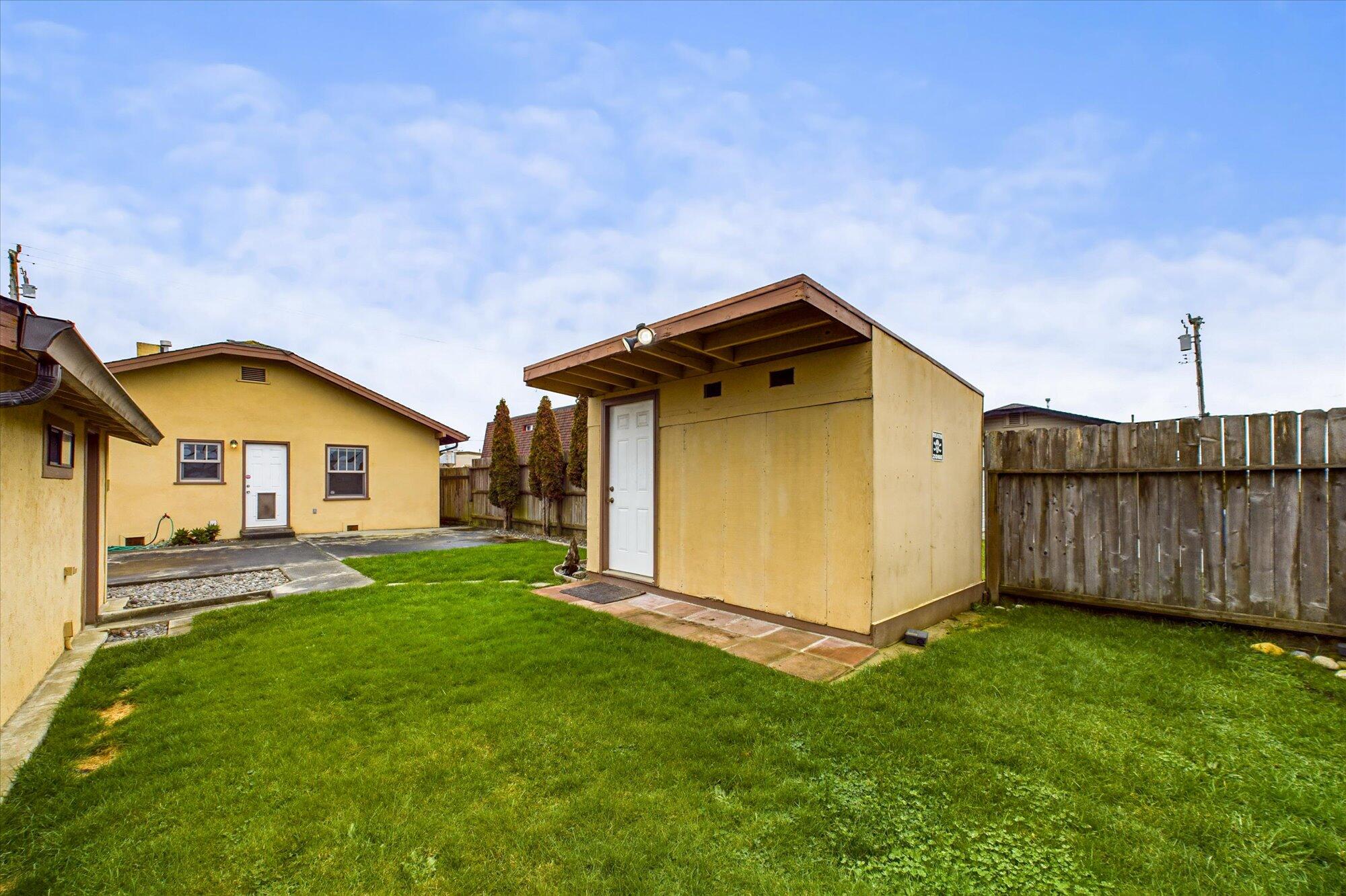 230 W 14th Street