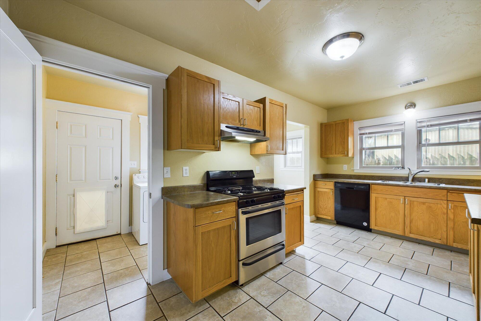 230 W 14th Street