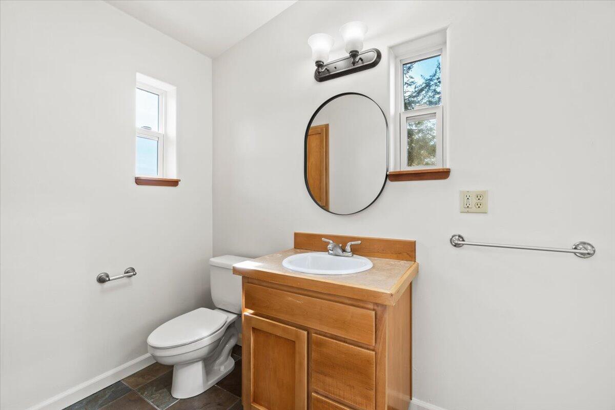 1946 S Gwin Road, McKinleyville