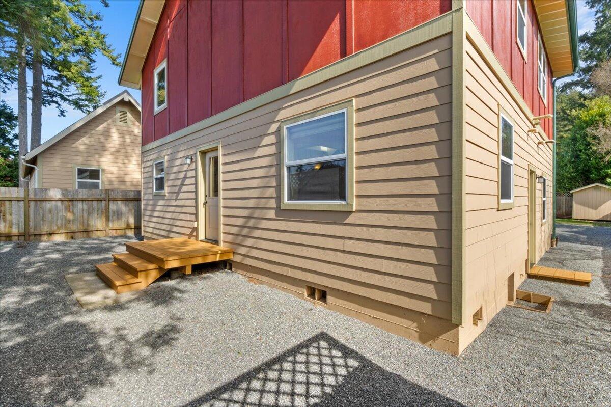 1946 S Gwin Road, McKinleyville
