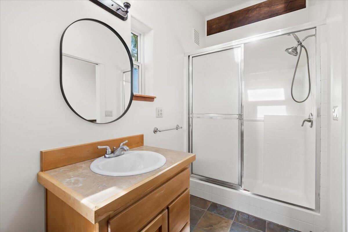 1946 S Gwin Road, McKinleyville