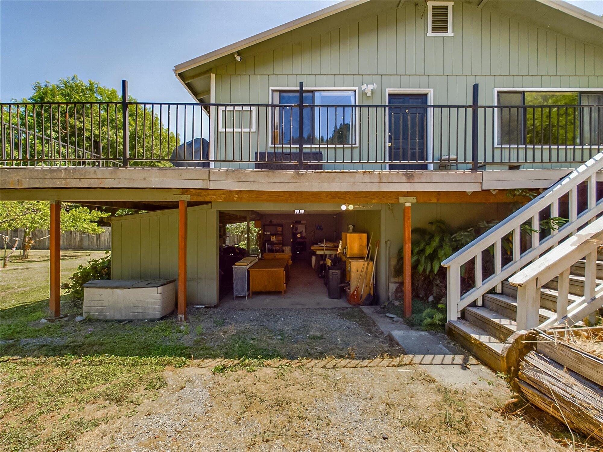 2710 Highway 96