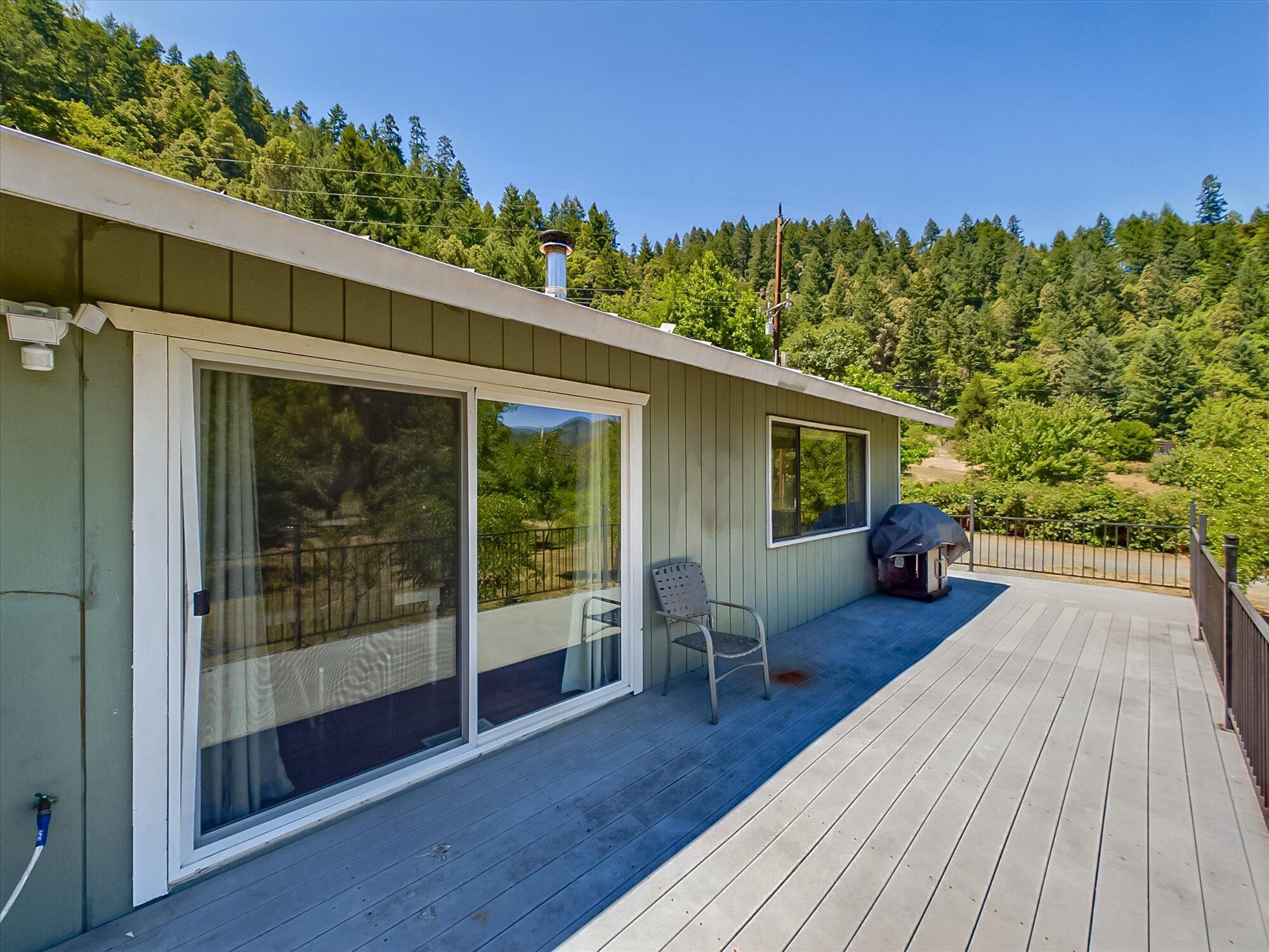 2710 Highway 96