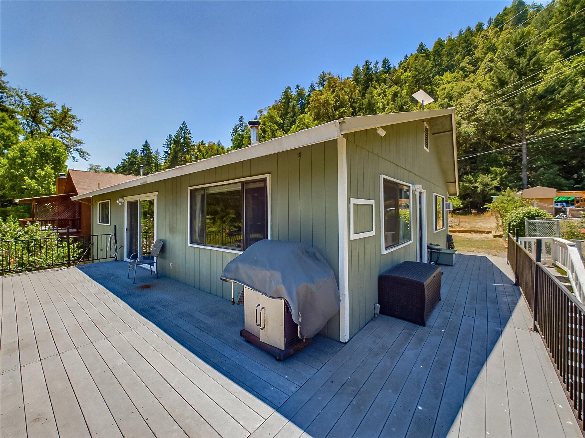 2710 Highway 96
