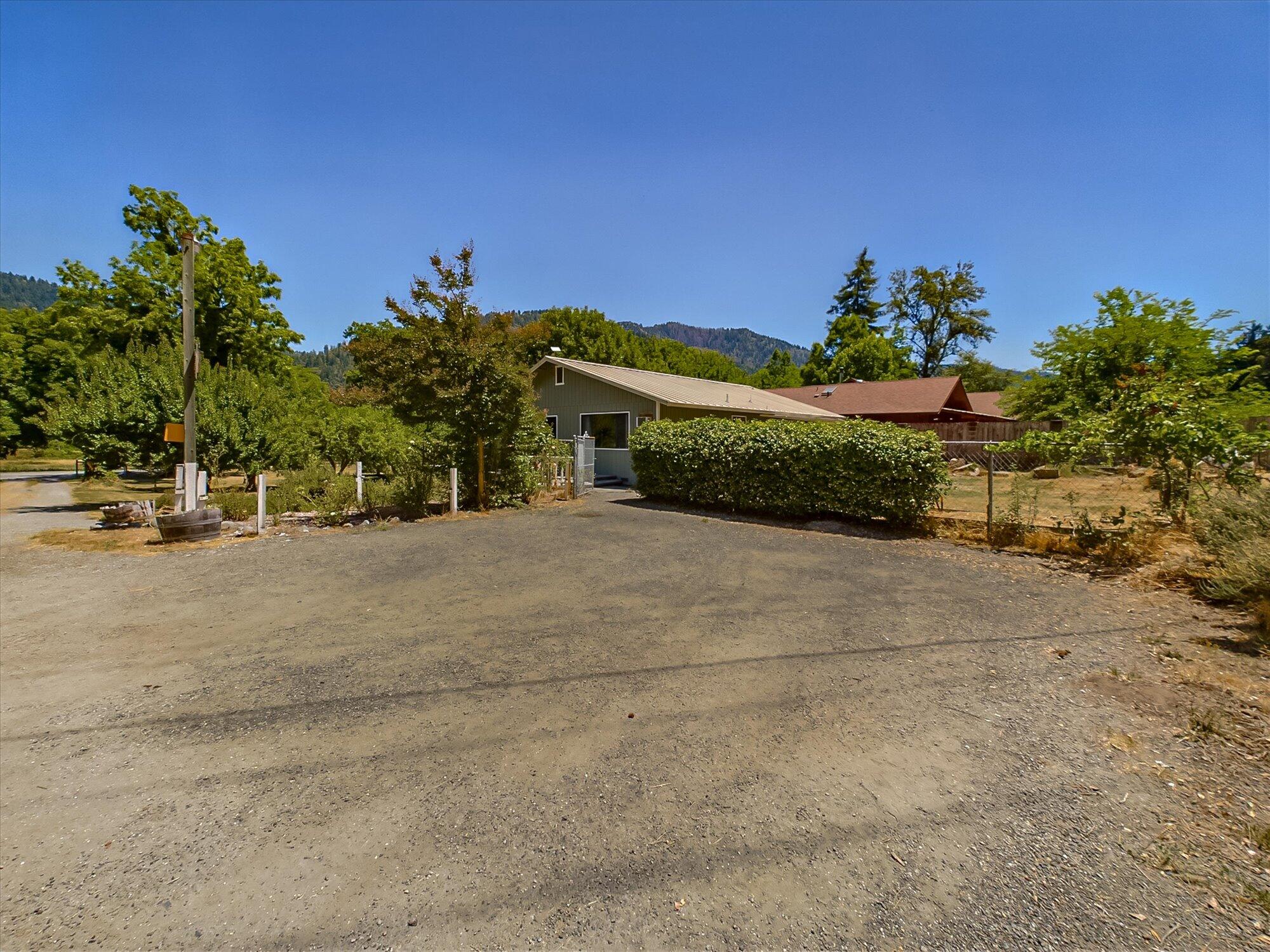 2710 Highway 96