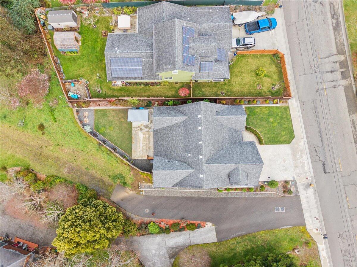 2225 Burns Drive